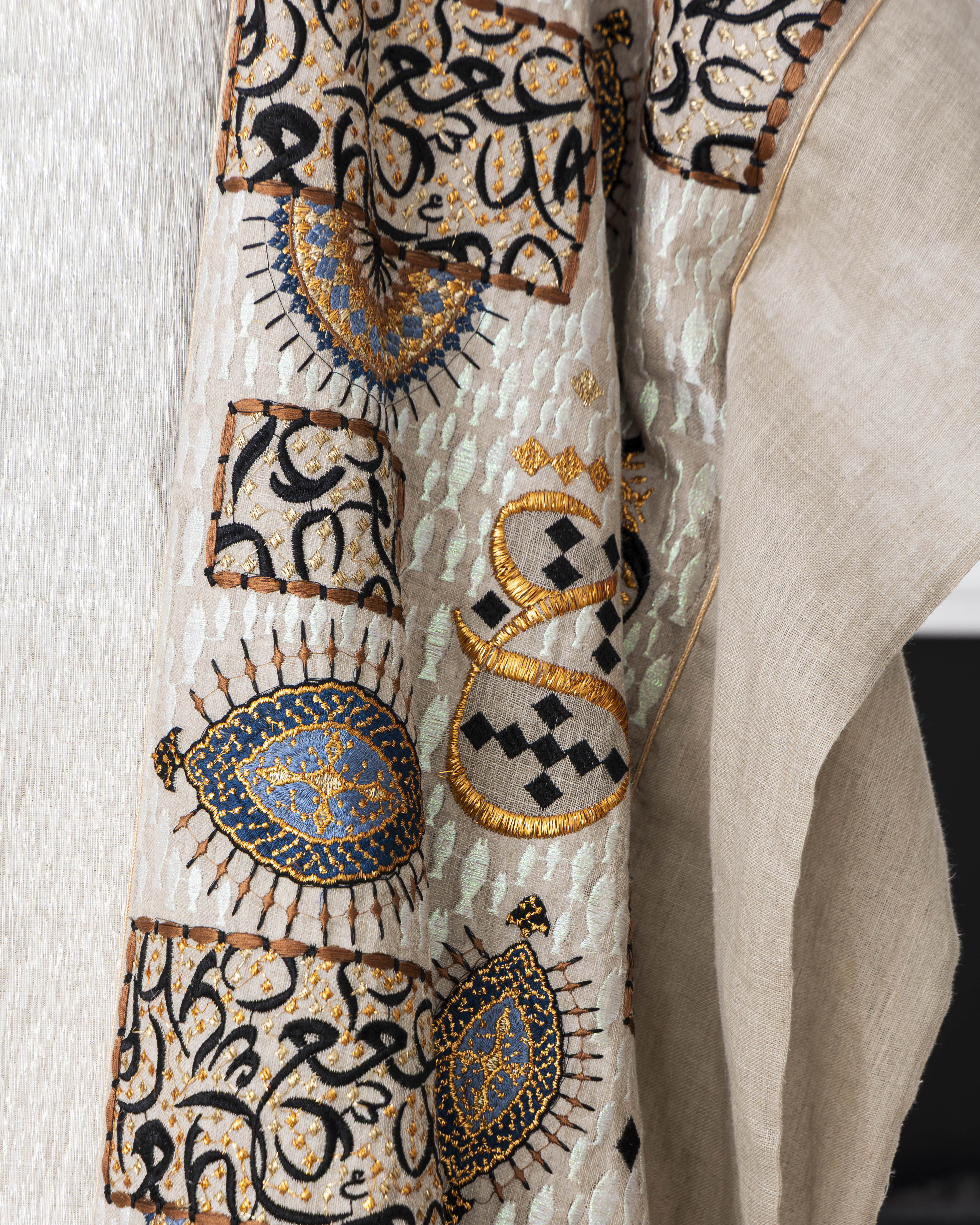 A mesmerizing abaya - Image 4