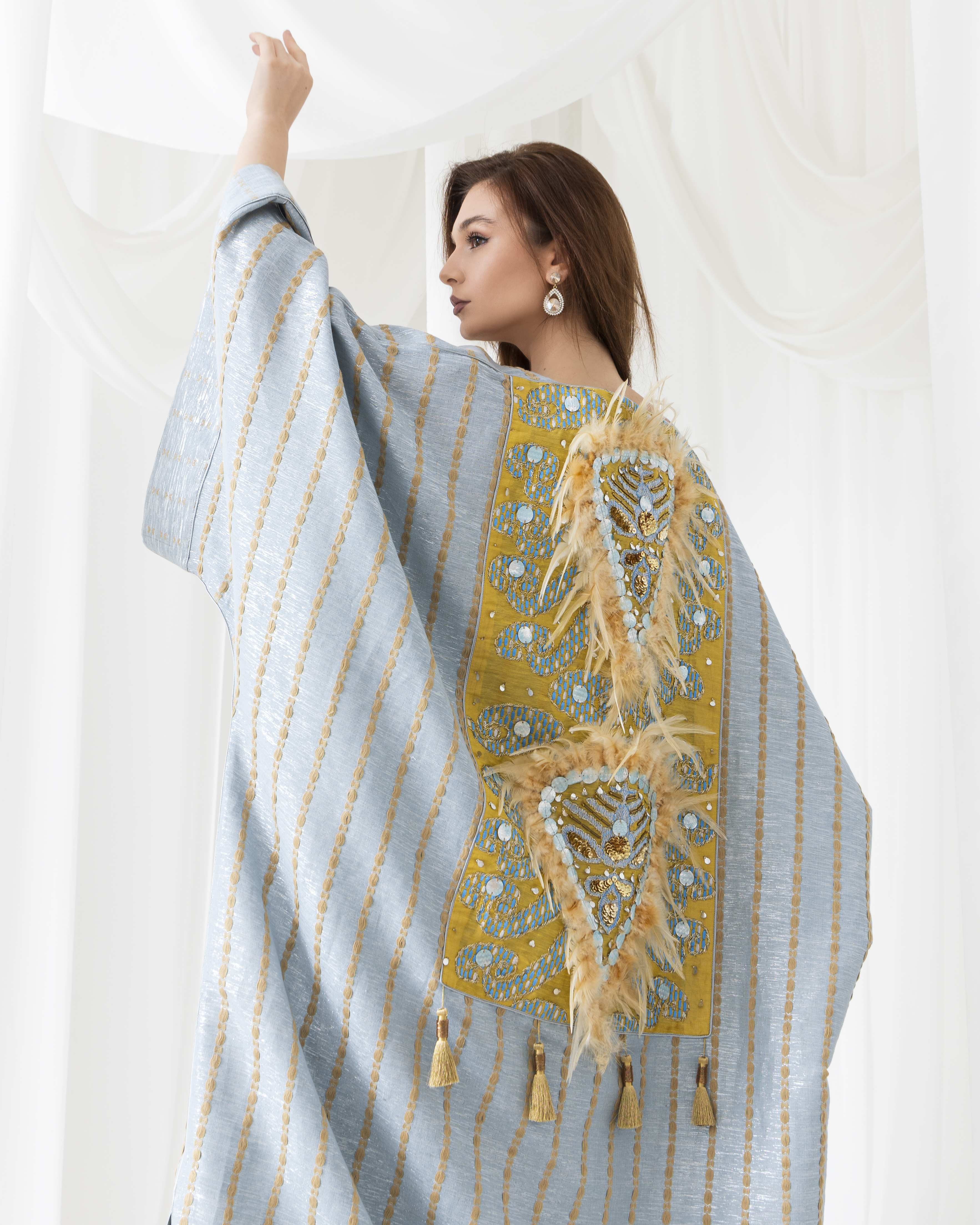 A sky-inspired abaya - Image 2