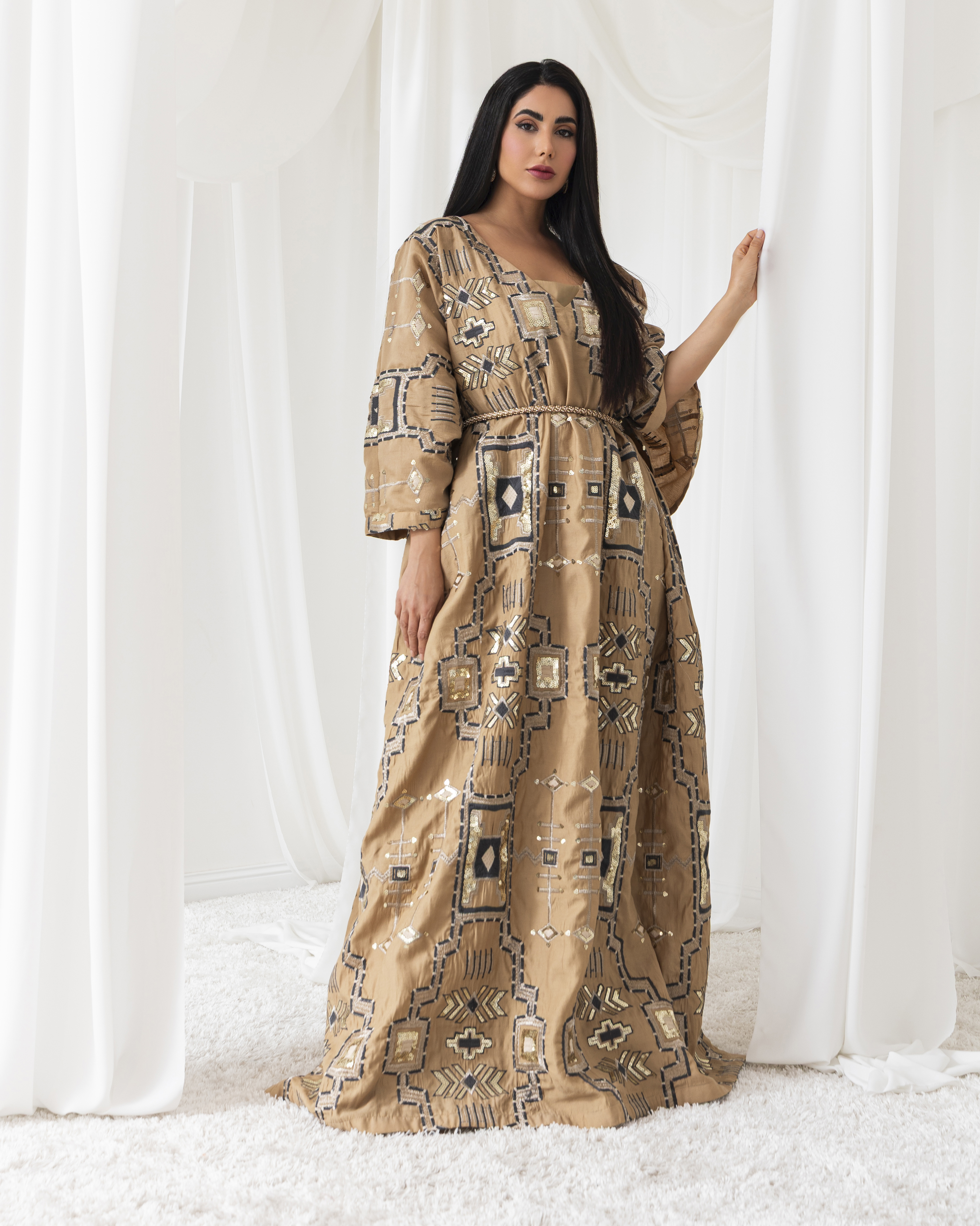 A radiant abaya - Image 4