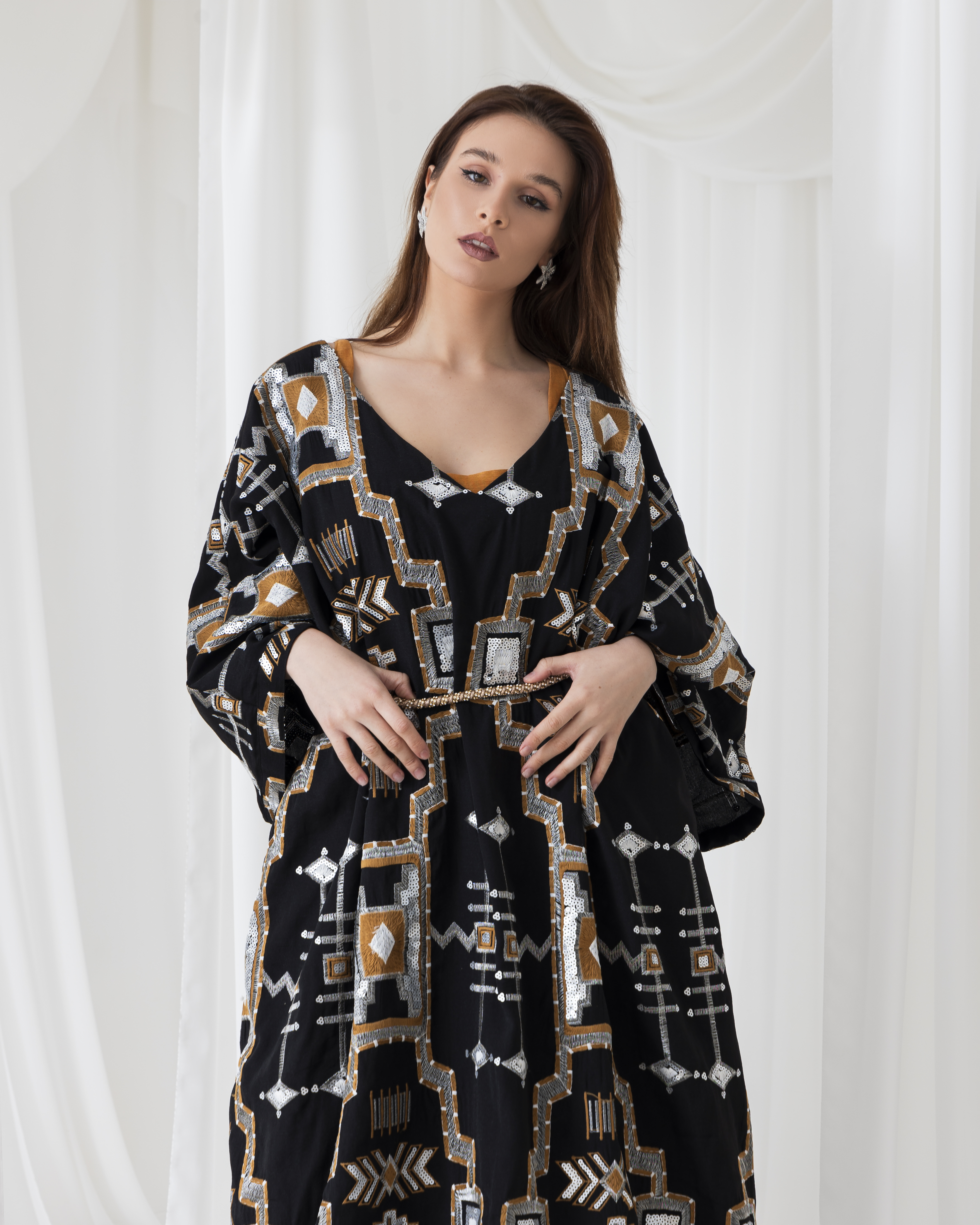 A radiant abaya - Image 5