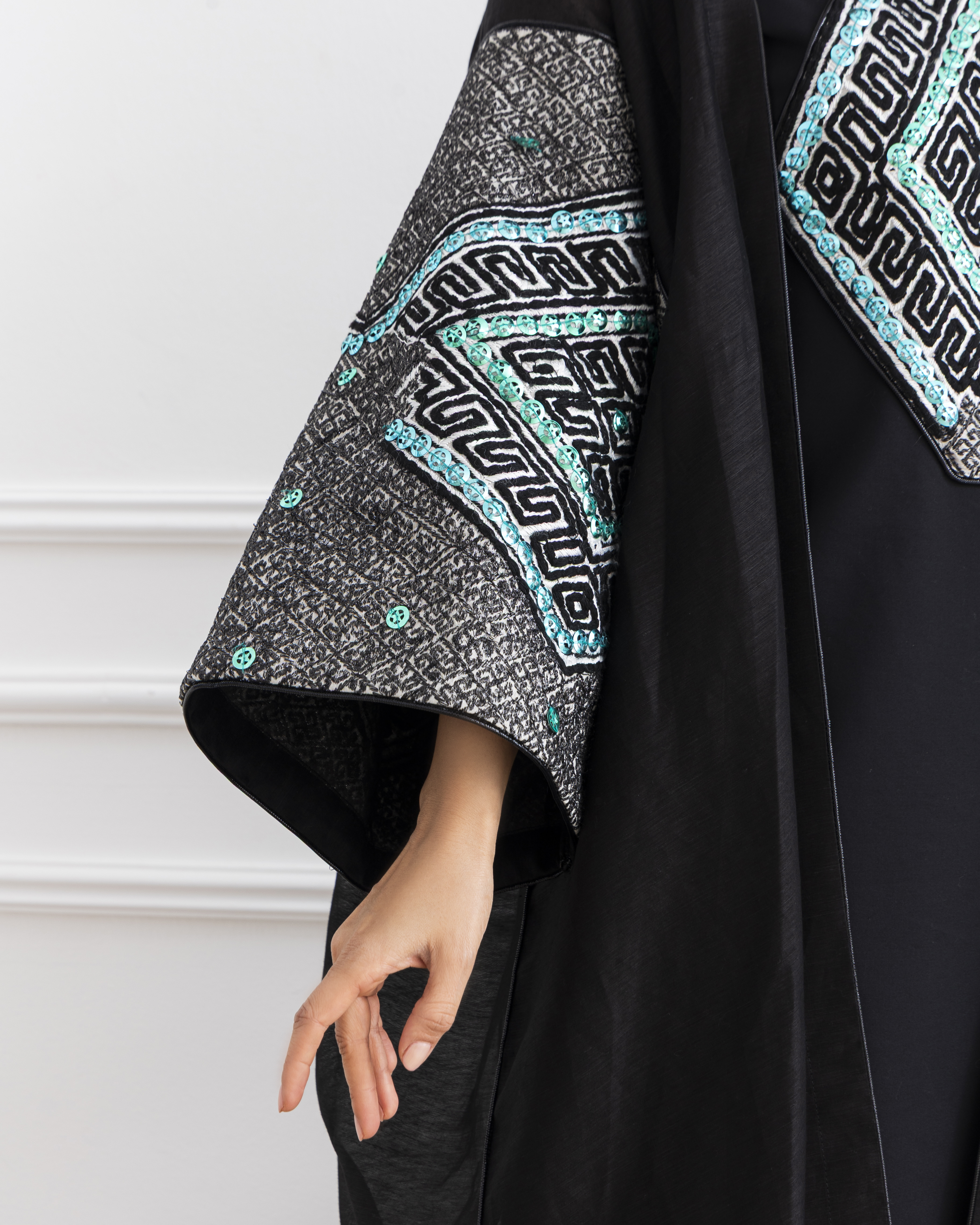 A poetic abaya - Image 2