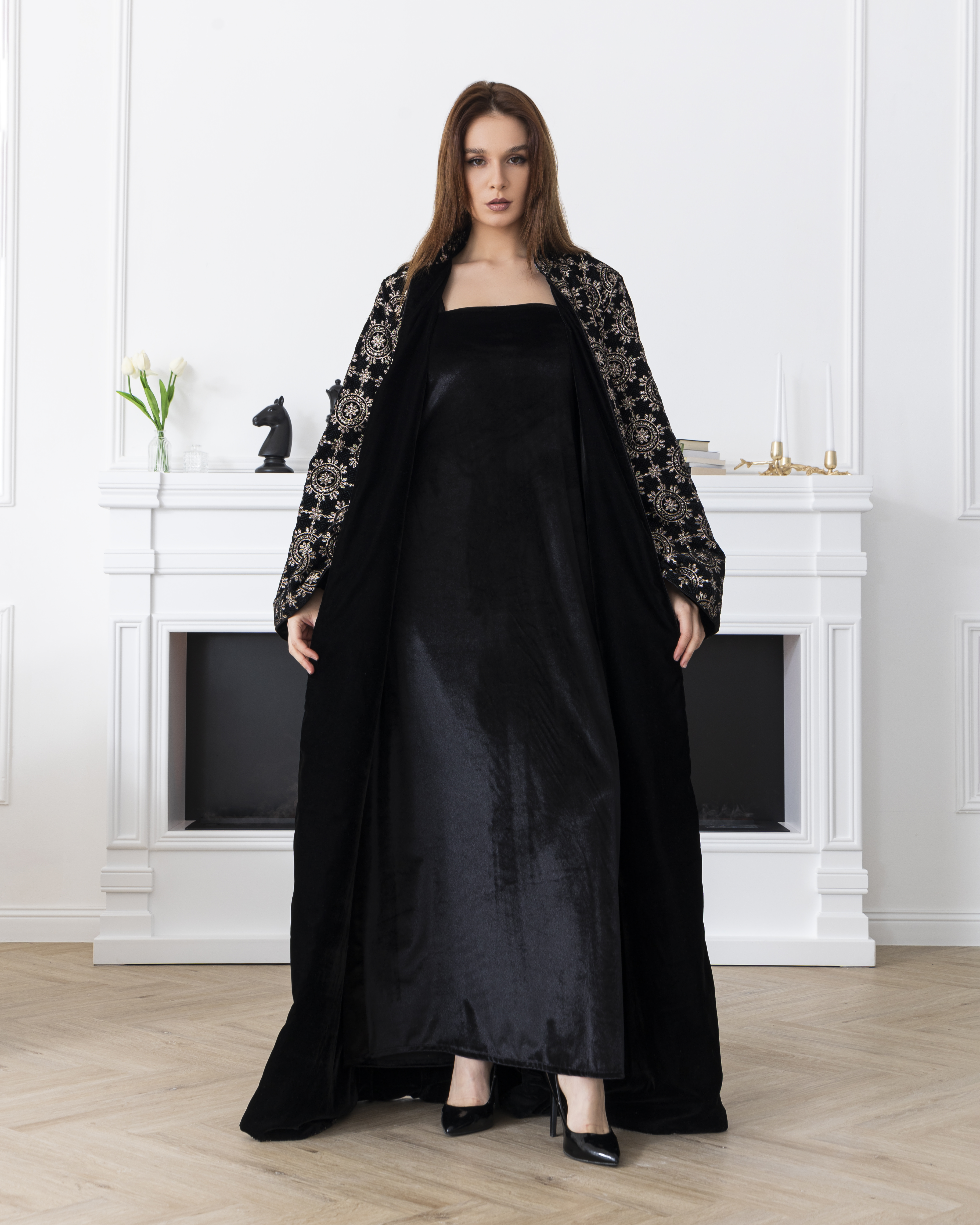 A regal abaya - Image 6