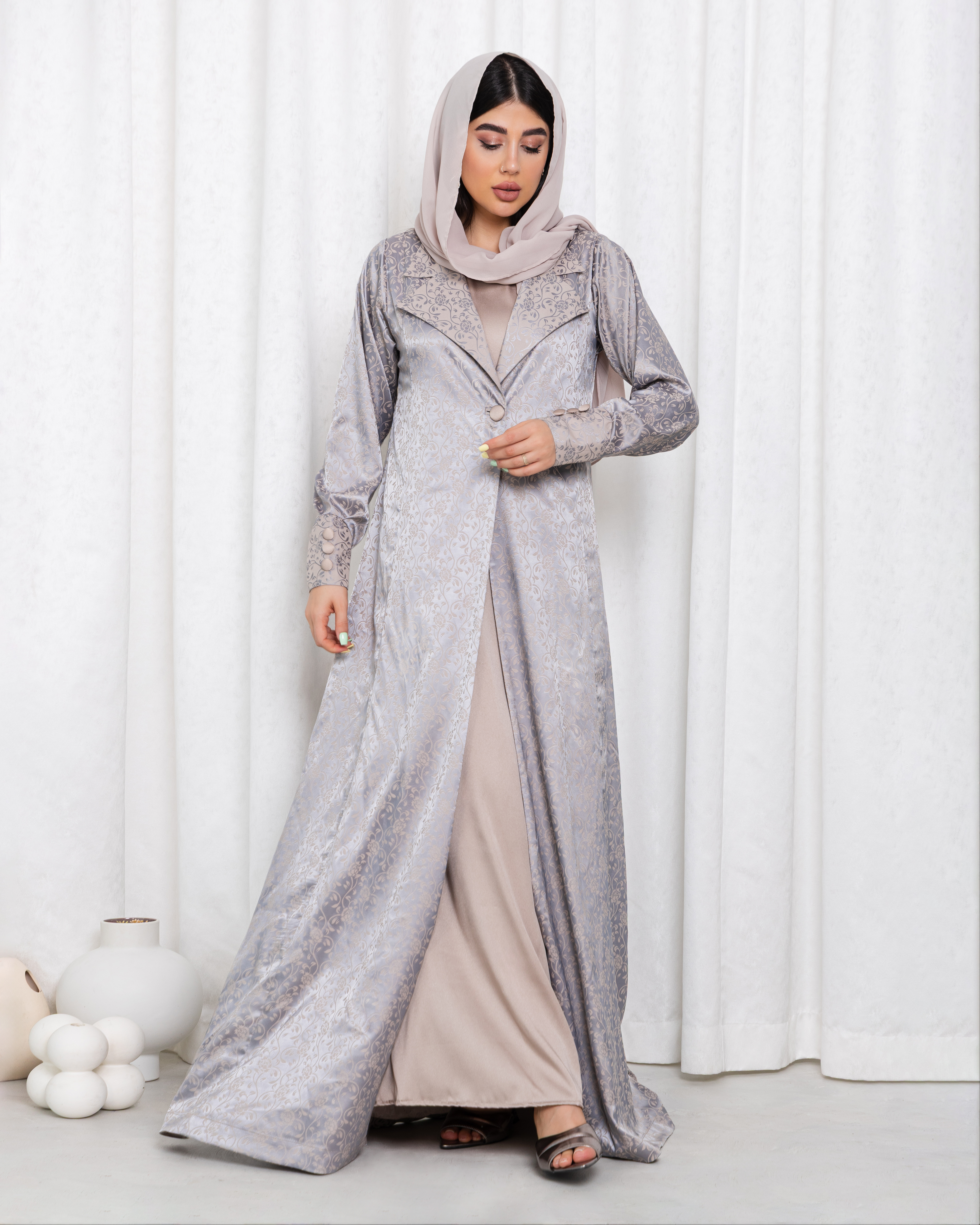 ashen abaya - Image 2