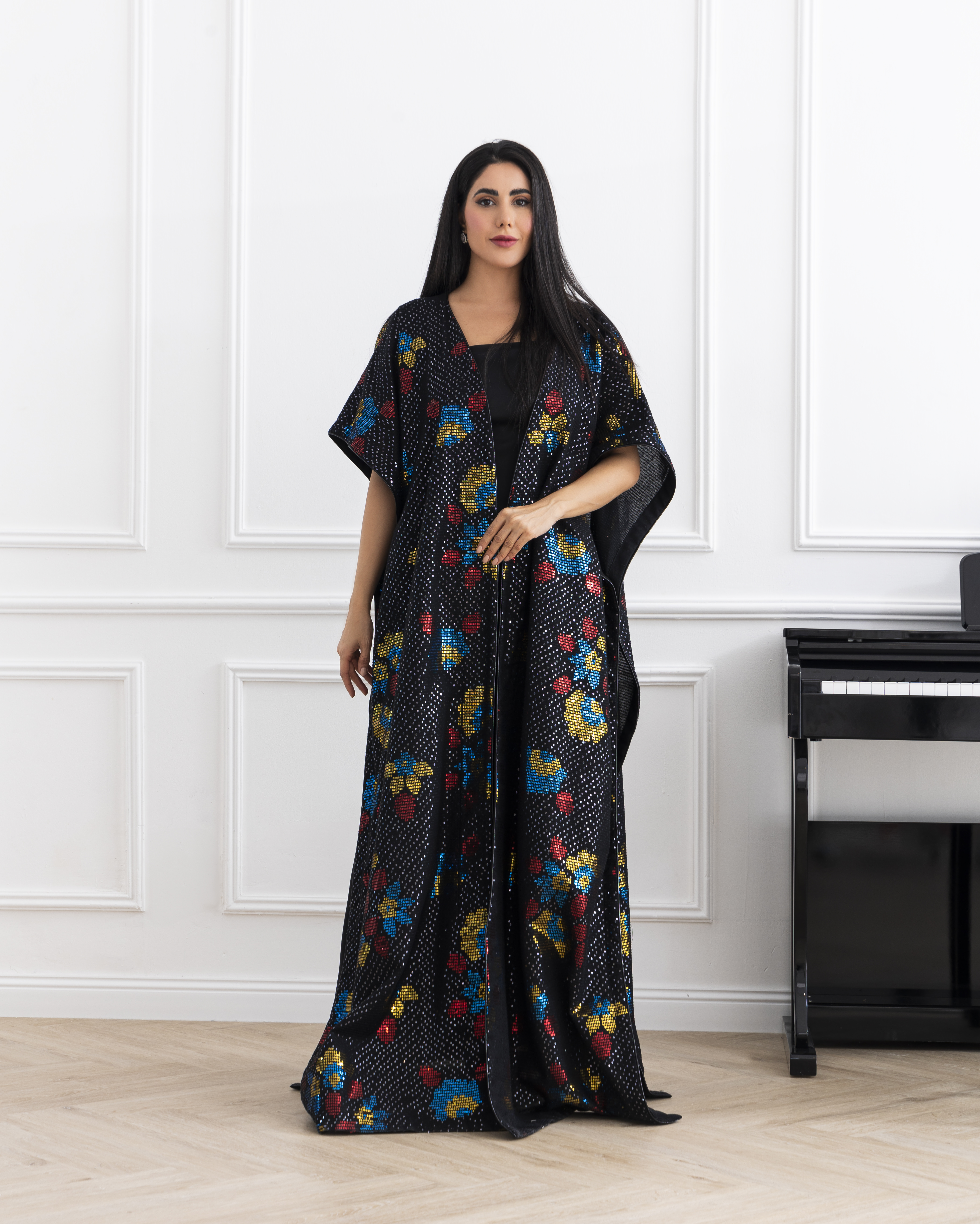 A luxurious abaya - Image 1